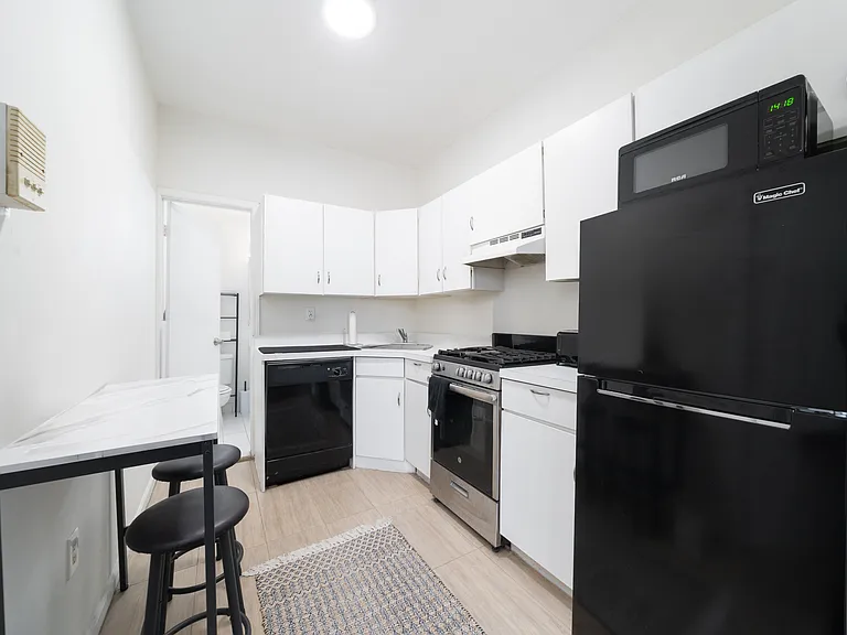 108 Adams St #3 — Photo 8