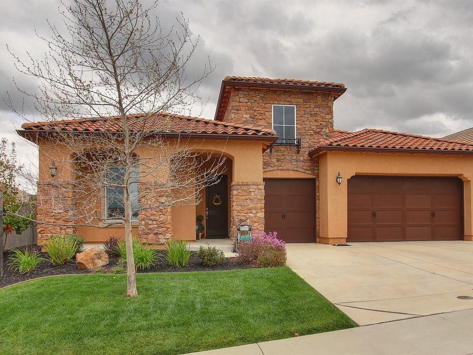 1st image of 217 Summer Breeze Ct