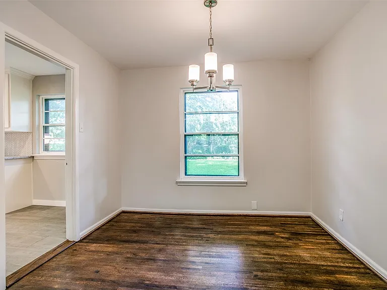 3133 San Paula Ave — Photo 5