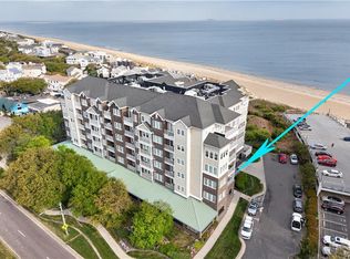 3800 Dupont Cir Unit 302, Virginia Beach, VA 23455