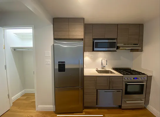 Rented by A&E Real Estate Management | media 2