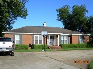 2608 Pointe North Blvd, Albany, GA 31721