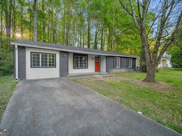 1428 Muirfield Dr, Stone Mountain, GA 30088