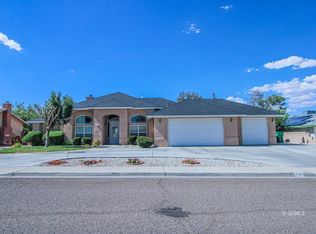 748 W Wasp Ave, Ridgecrest, CA 93555