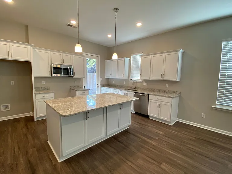 4213 Tutwiler Ave — Photo 6