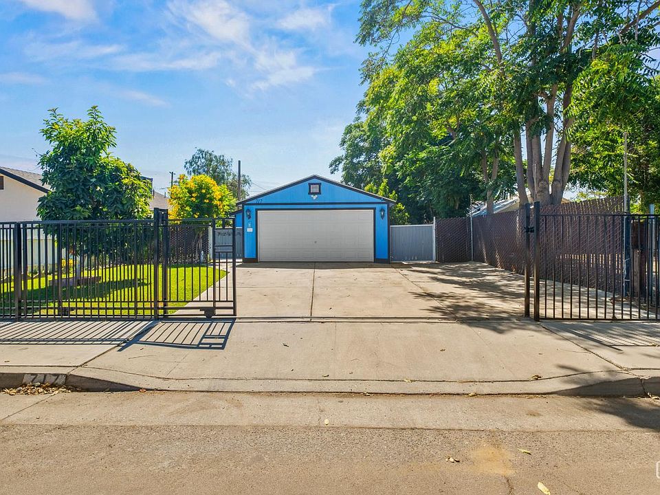 1st image of 717 Iris St
