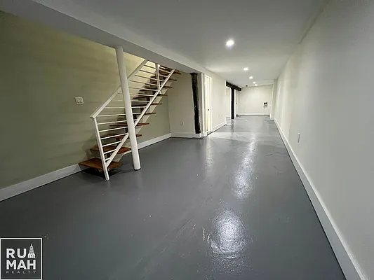 Rented by Rumah Realty Inc | media 10