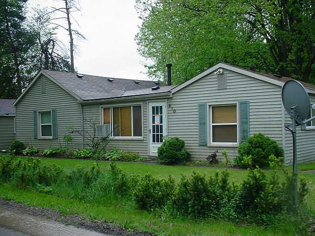 1st image of 810 Luna Ct