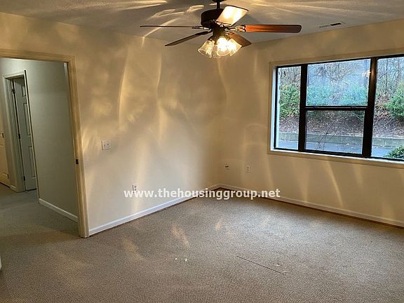 4th image of 75 Valley View Manor Dr Unit 6