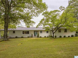 17601 Mooresville Rd, Athens, AL 35613
