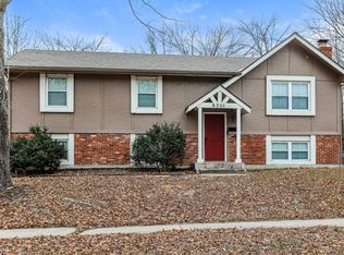 6301 E 140th Ter, Grandview, MO 64030