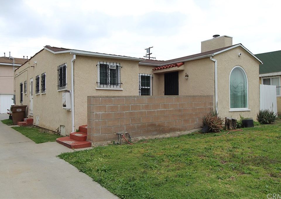 1st image of 1058 W 98th St