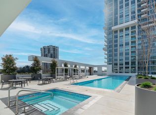 1675 Lions Gate Ln #704, North Vancouver, BC V7P 0C5