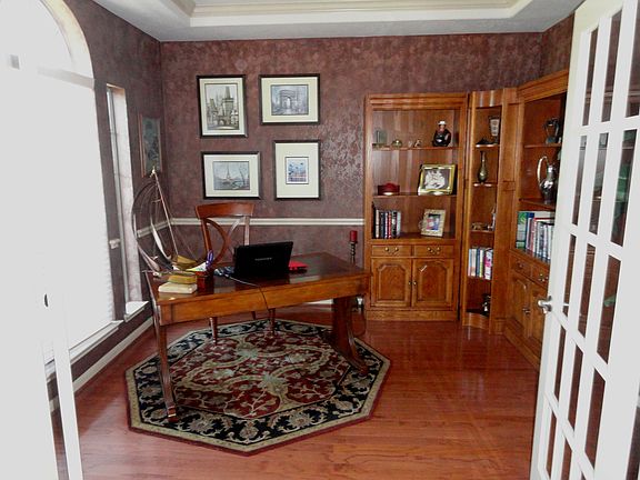5th image of 12234 Leafy Oak Way