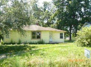 208 Highland St, Sweet Springs, MO 65351