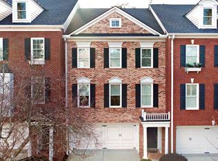 1507 Legacy Cove Ln, Roswell, GA