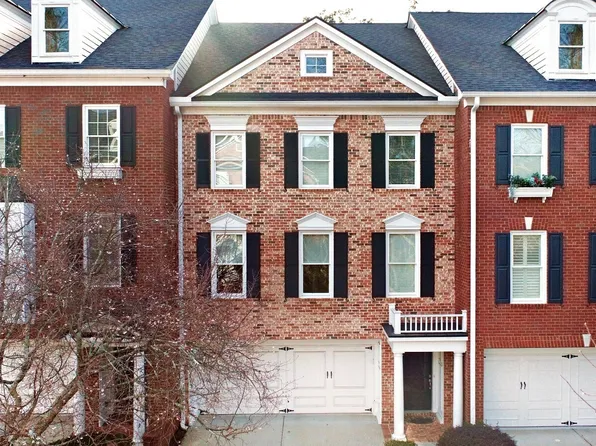 1507 Legacy Cove Ln, Roswell, GA 30075