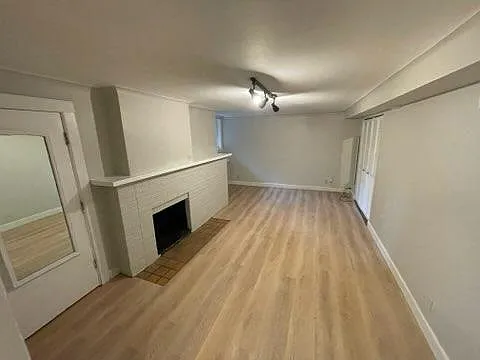 921 W Kalamazoo Ave #9 — Photo 3