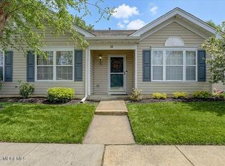 28 Golden Willows Avenue #1000, Lakewood, NJ