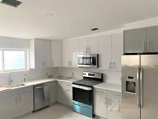 Rented by Virtual Real Estate | media 22