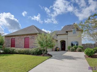 14546 Lake Town Dr, Baton Rouge, LA 70810