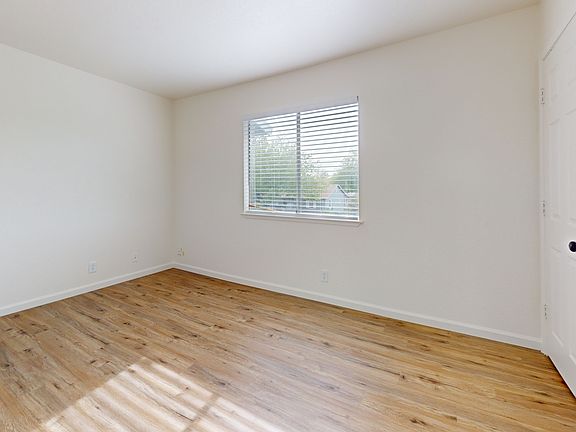 5th image of 2092 Fogg Ave APT 3