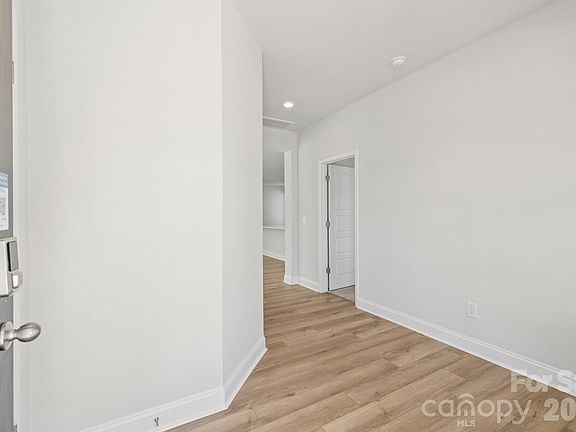 4th image of 9601 Pointer Rd #77