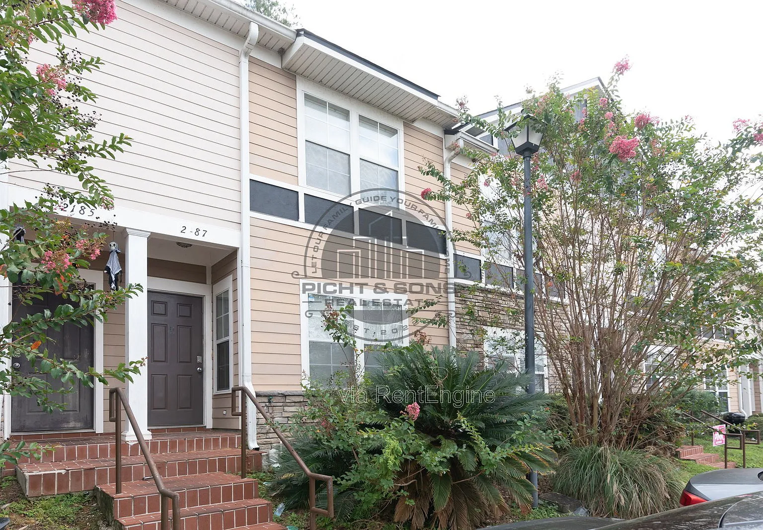3 bed, 3.0 bath, $1,500 — Photo 1