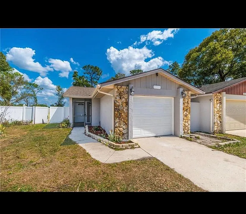 5409 Serene Ln