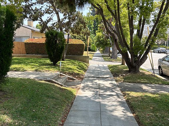4th image of 1912 Primrose Ave