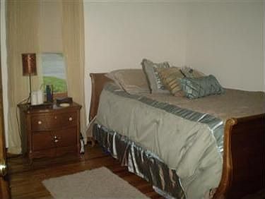 3rd image of 338 Elmwood Dr