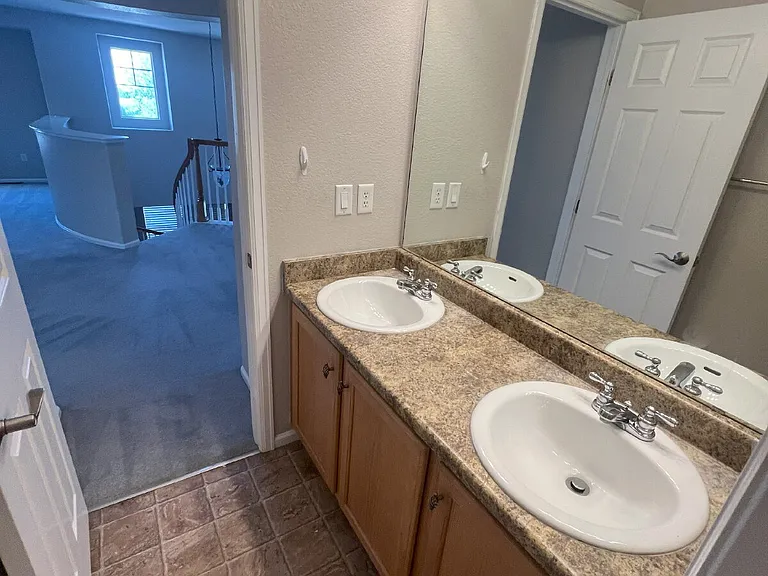 5420 Heatherton Ln — Photo 33