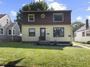 418 S 66th St #420, Milwaukee, WI 53214