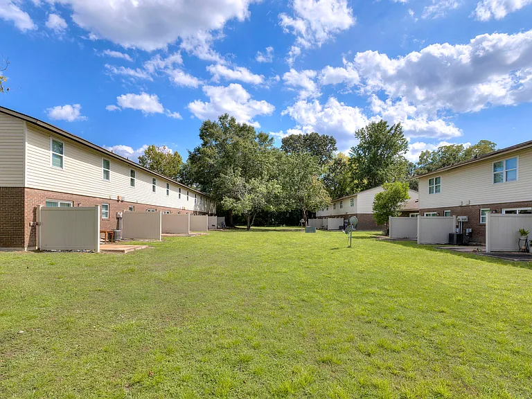 1121 Alice Dr #8 — Photo 8