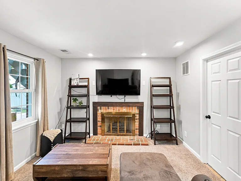 500 Beacon Dr — Photo 30