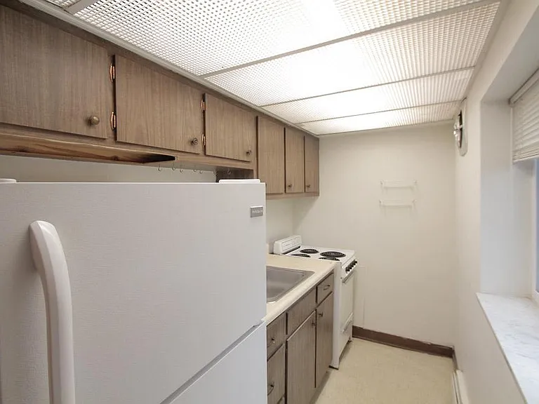 1230 E End Ave #1 — Photo 11