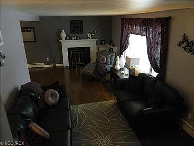 4th image of 614 Garford Ave