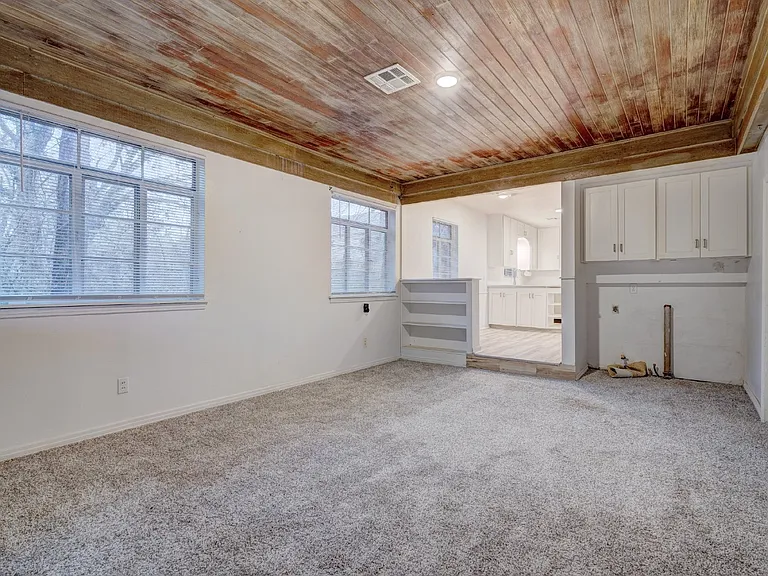 2701 NW 48th St — Photo 32