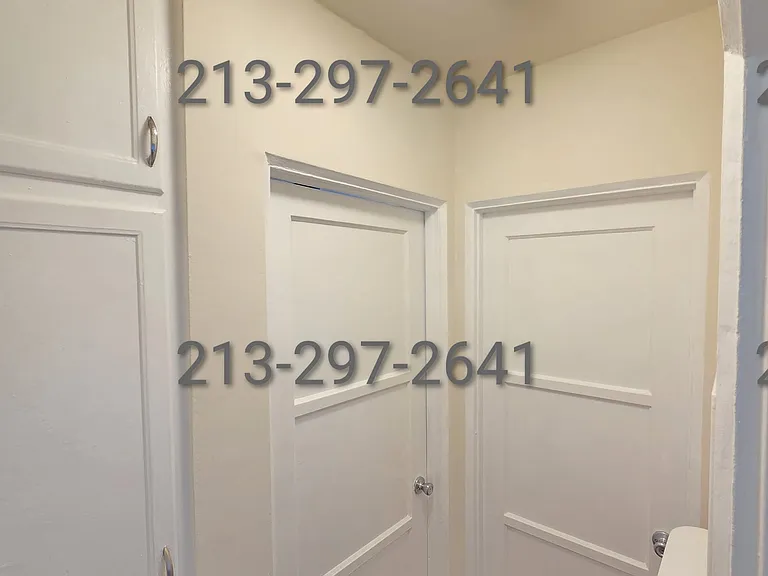 12515 Whitsett Ave #D — Photo 15