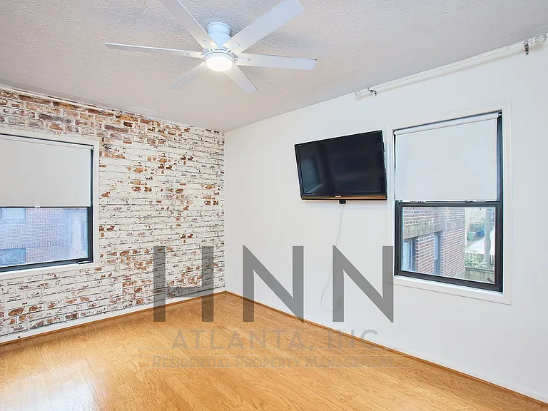 706 Argonne Ave NE #4 — Photo 7