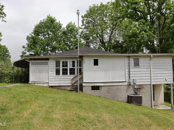 406 Prospect Ave NW, Coeburn, VA 24230