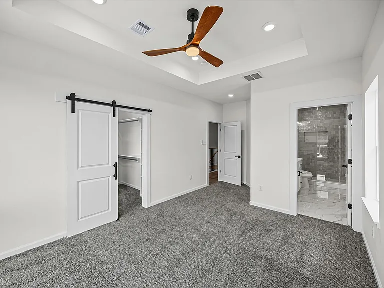 443 Hahlo St — Photo 19