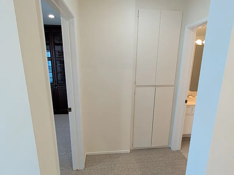 415 Montana Ave — Photo 21