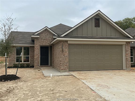 2nd image of 3702 McKenzie Dr