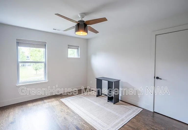 808 S Locust Ave #808LOC — Photo 23