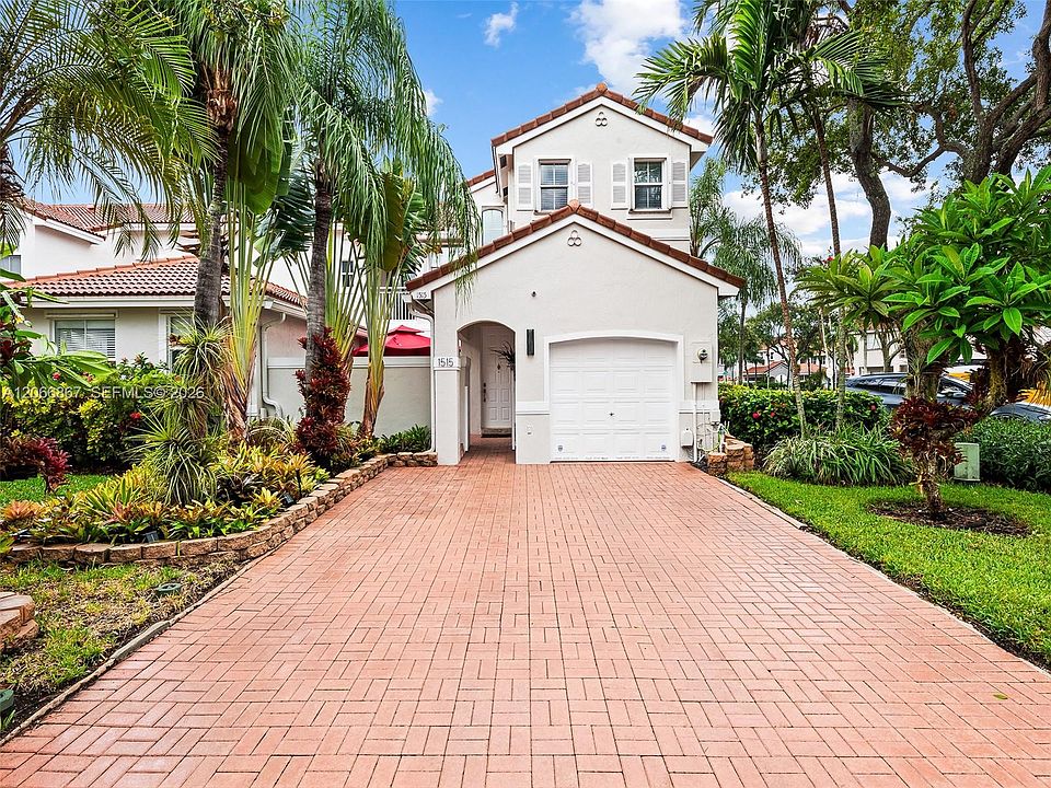 1st image of 1515 Seagrape Way