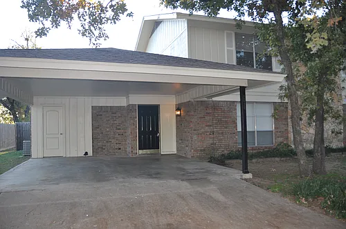 2610 W Highland Dr Photo 1