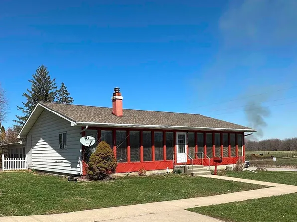 202 7th St, Corning, IA 50841