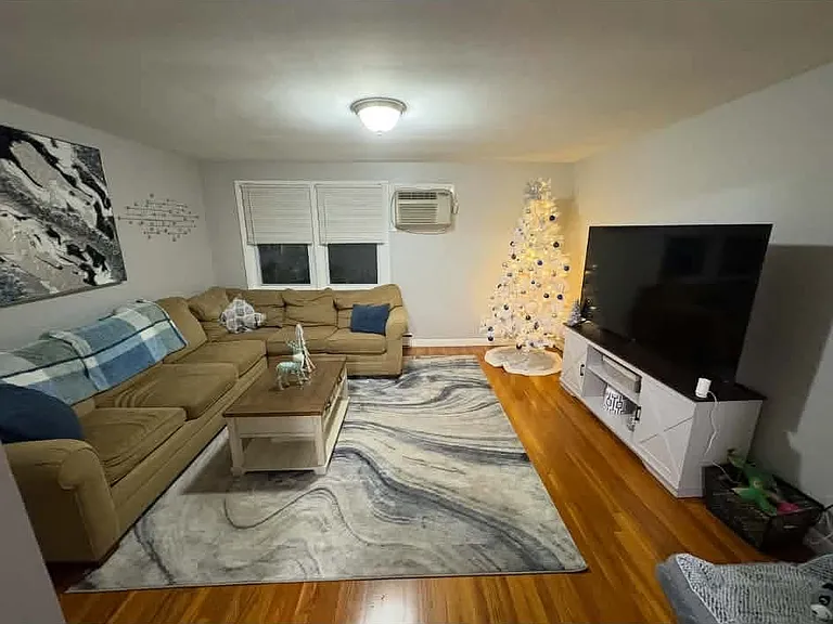 39 Columbus Ave — Photo 1