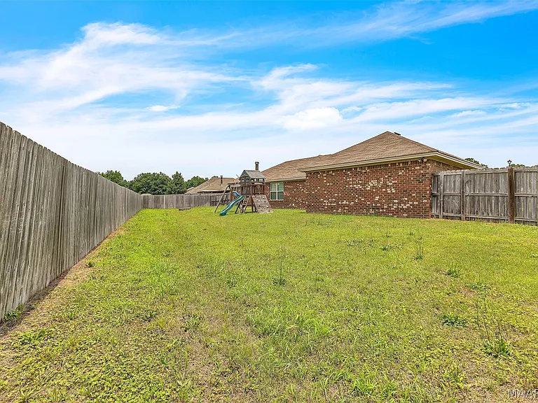 76 Zachary Cir — Photo 30